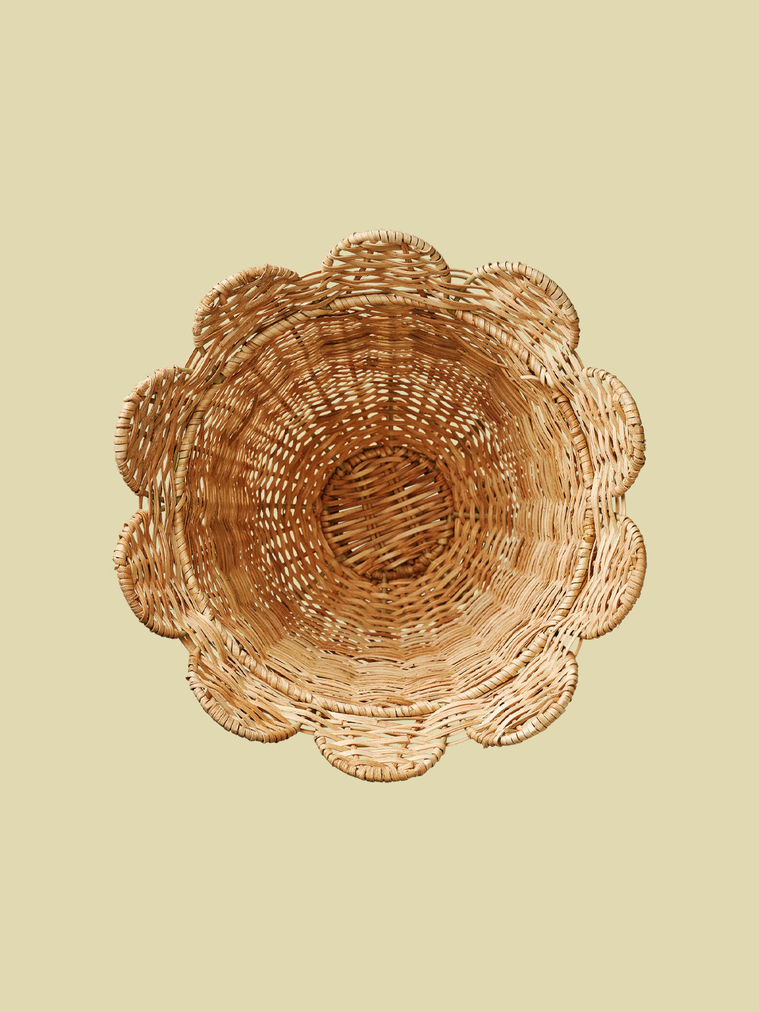 Scallop Rattan Vase 31cm